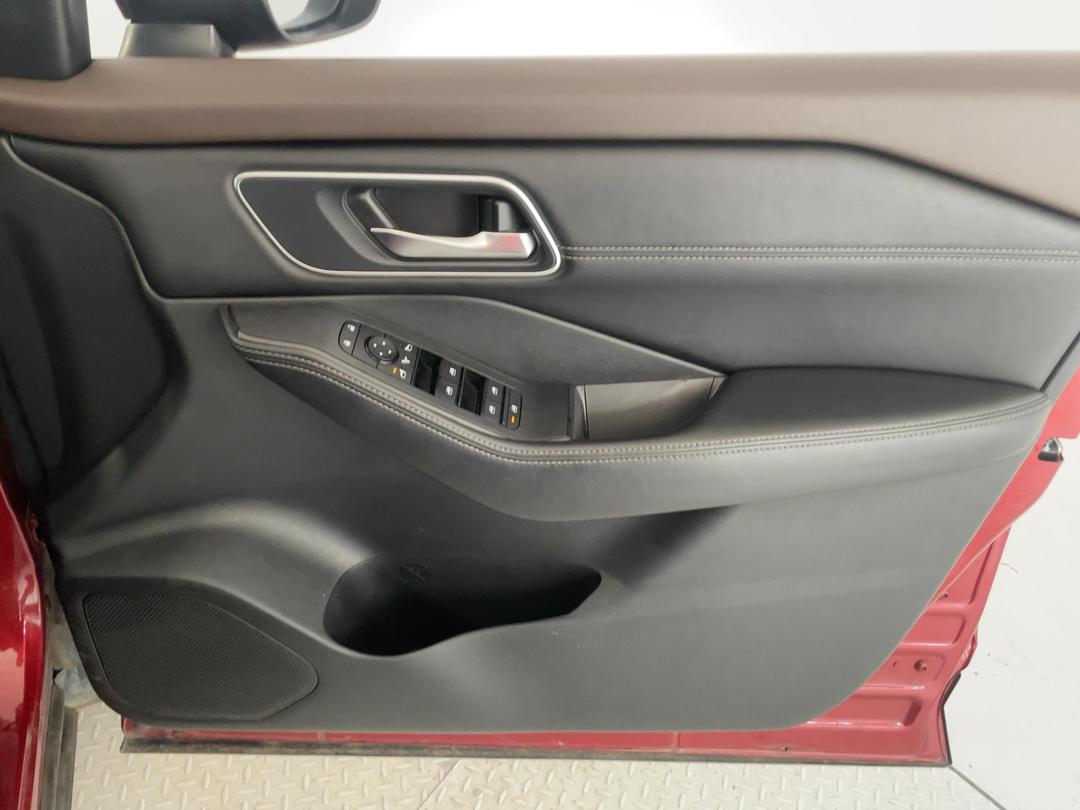 Photo '15' of Nissan X-Trail