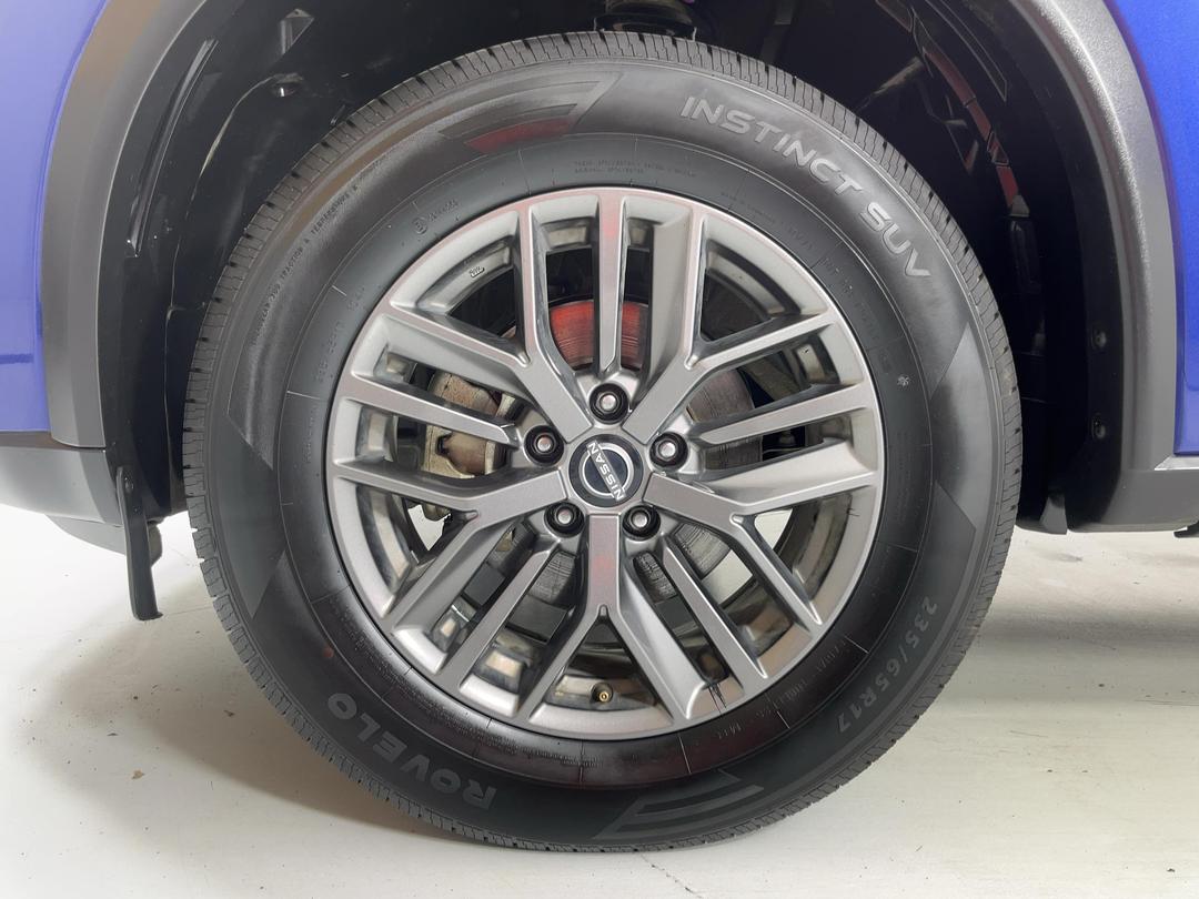 Photo '10' of Nissan X-Trail