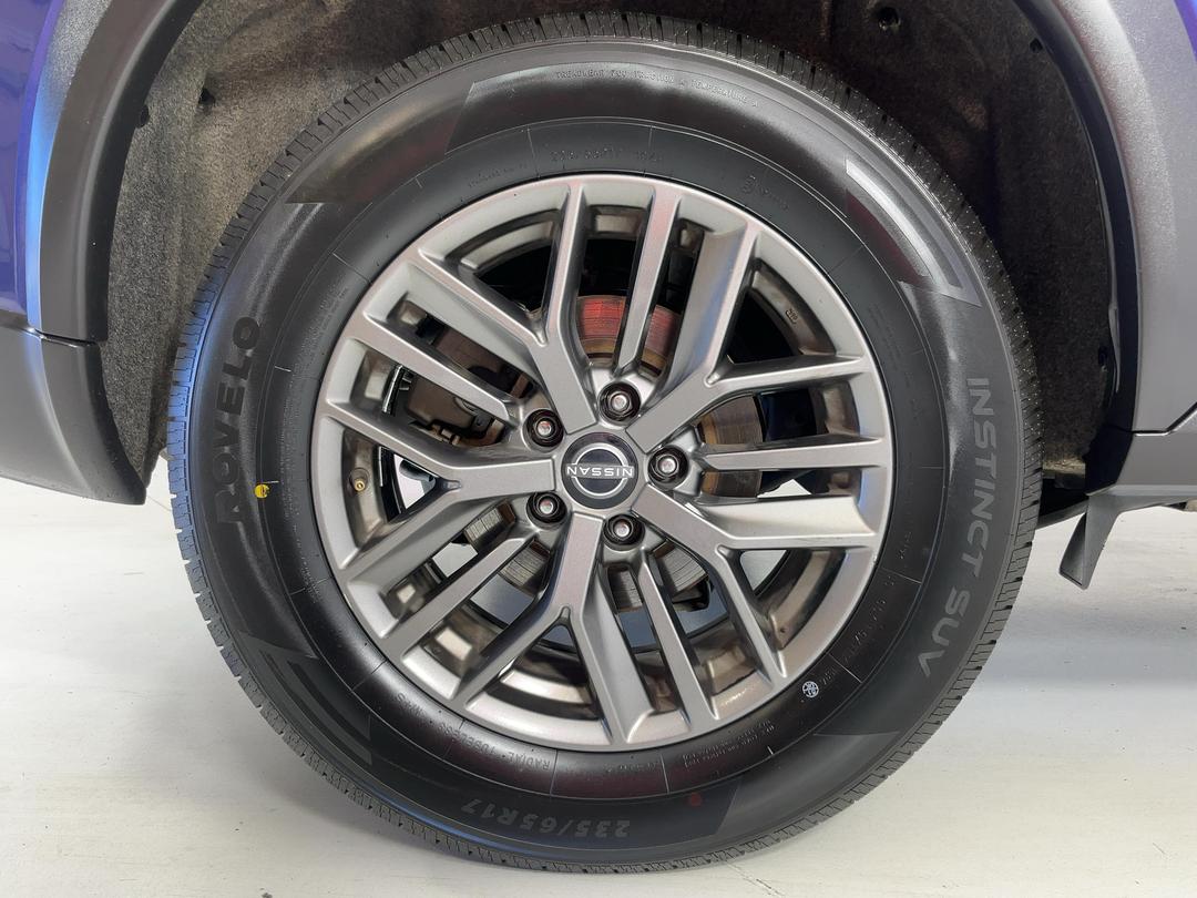 Photo '12' of Nissan X-Trail