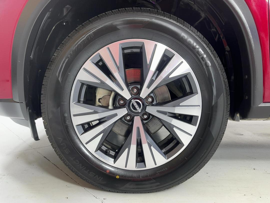 Photo '10' of Nissan X-Trail