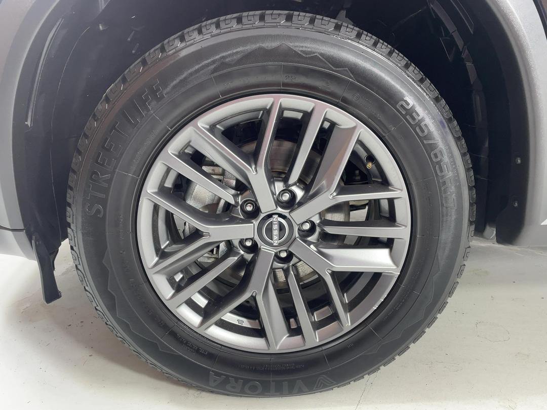 Photo '10' of Nissan X-Trail
