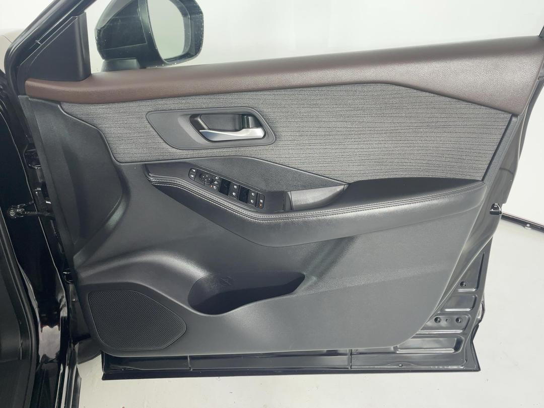 Photo '15' of Nissan X-Trail