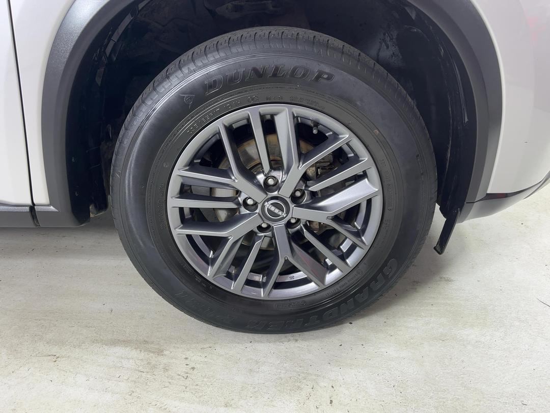 Photo '9' of Nissan X-Trail