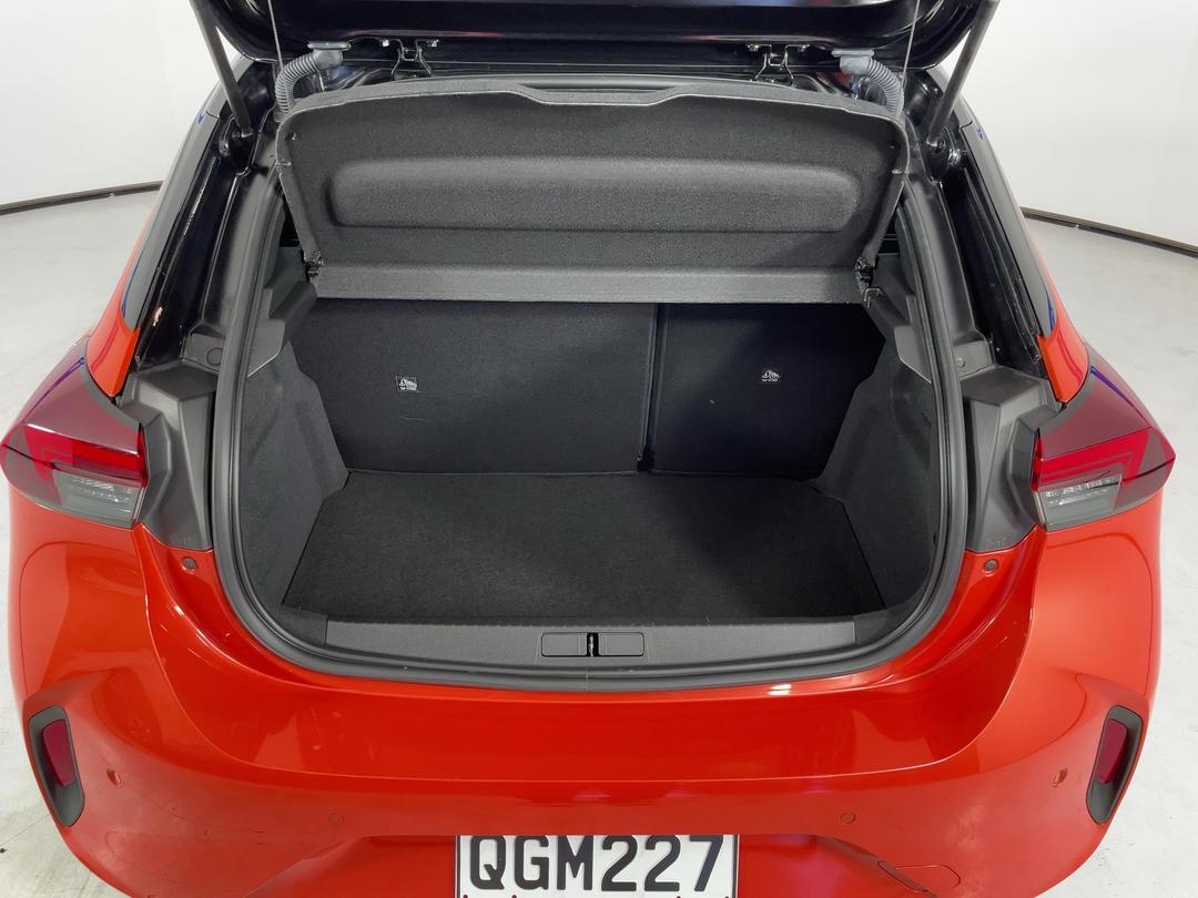 Photo '14' of Opel Corsa