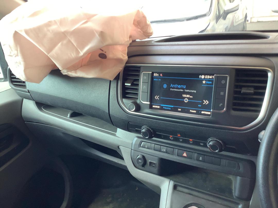 Photo '18' of Peugeot Expert LWB