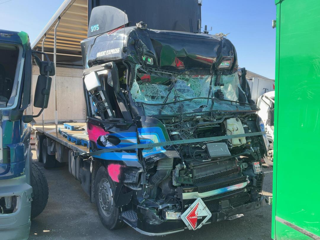 Photo '1' of Scania P280 B6X2NZ-5675269 Curtainsider
