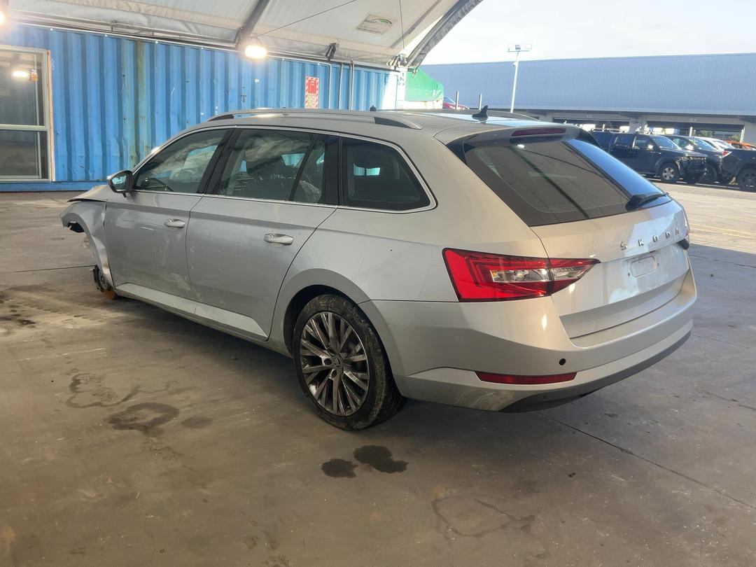 Photo '4' of Skoda Superb WGN Ambition 162KW Photo '4' of Skoda Superb WGN Ambition 162KW