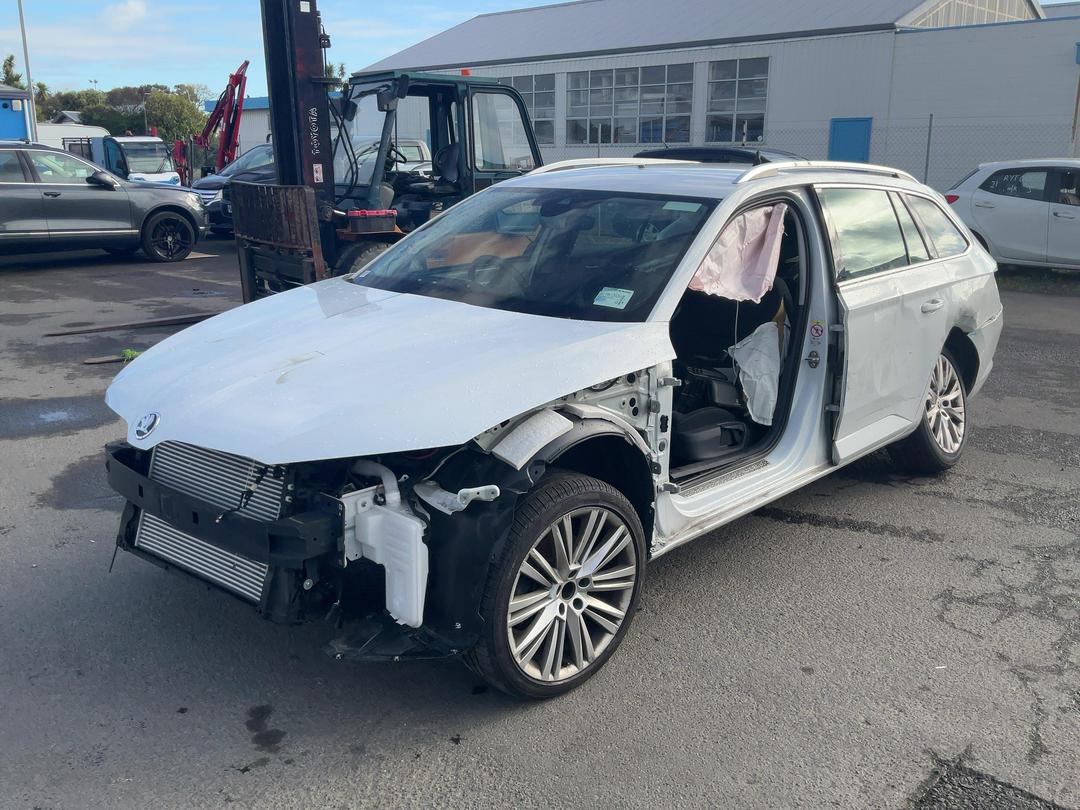 Photo '5' of Skoda Superb WGN Ambition 162KW Photo '5' of Skoda Superb WGN Ambition 162KW