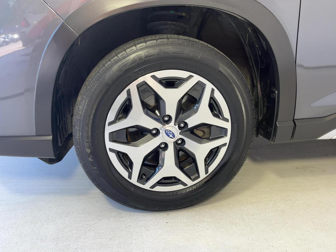 Photo '10' of Subaru Forester