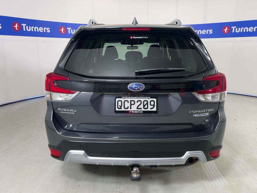 Photo '6' of Subaru Forester