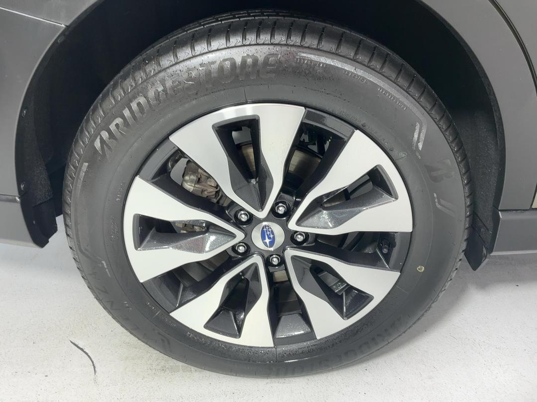 Photo '12' of Subaru Outback