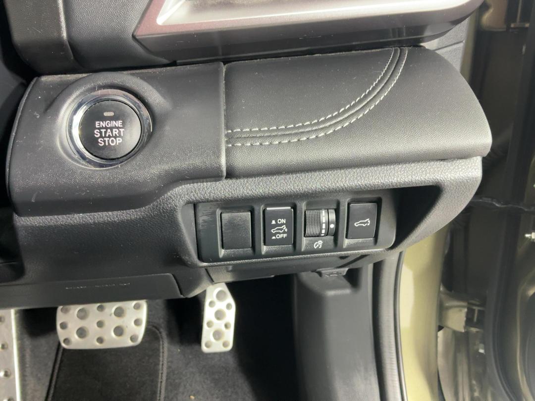 Photo '26' of Subaru Outback