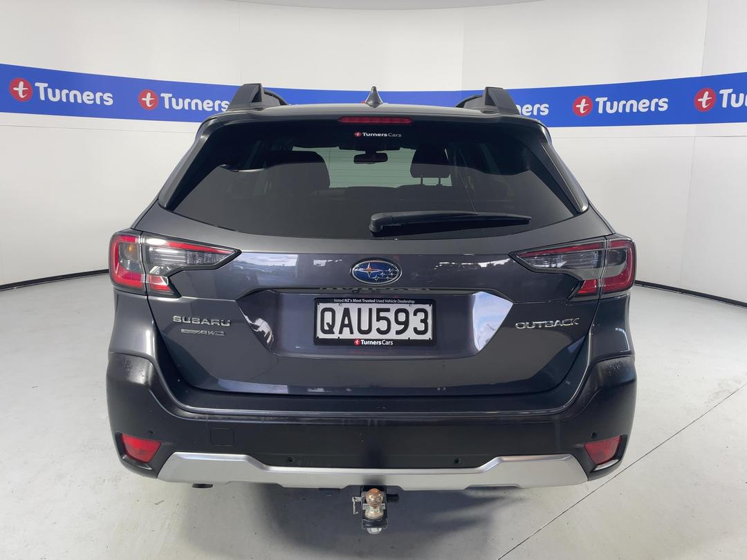 Photo '6' of Subaru Outback