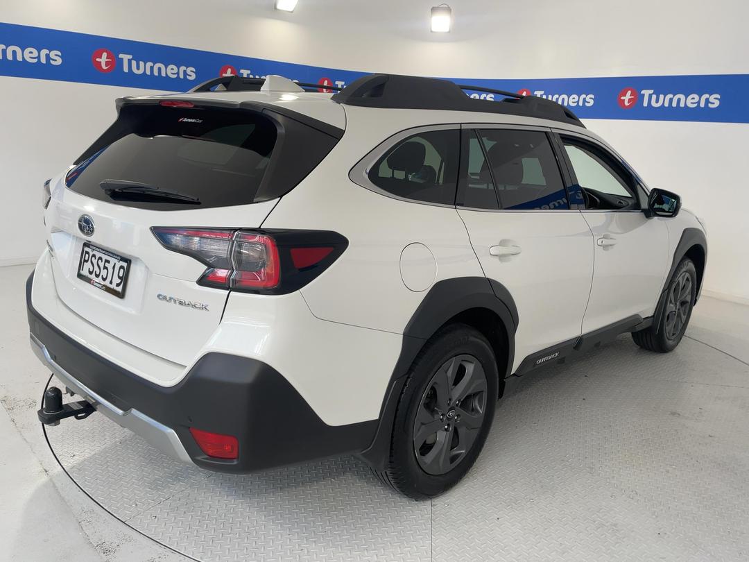 Photo '7' of Subaru Outback