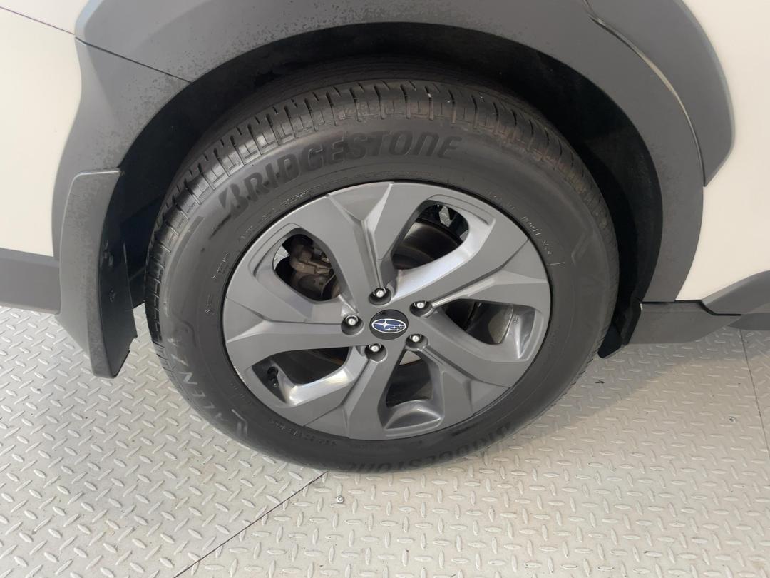 Photo '12' of Subaru Outback