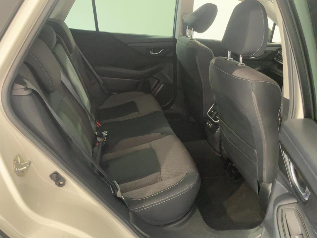 Photo '20' of Subaru Outback