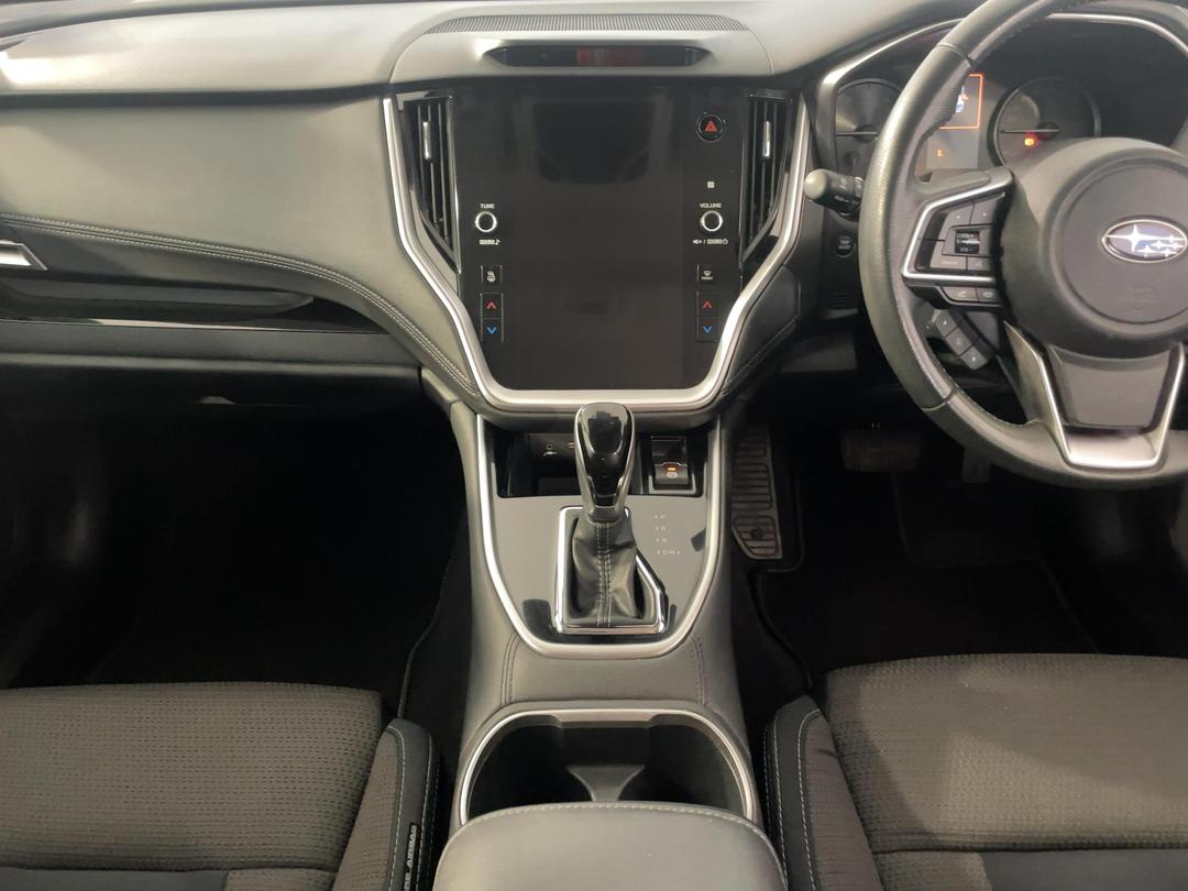 Photo '18' of Subaru Outback