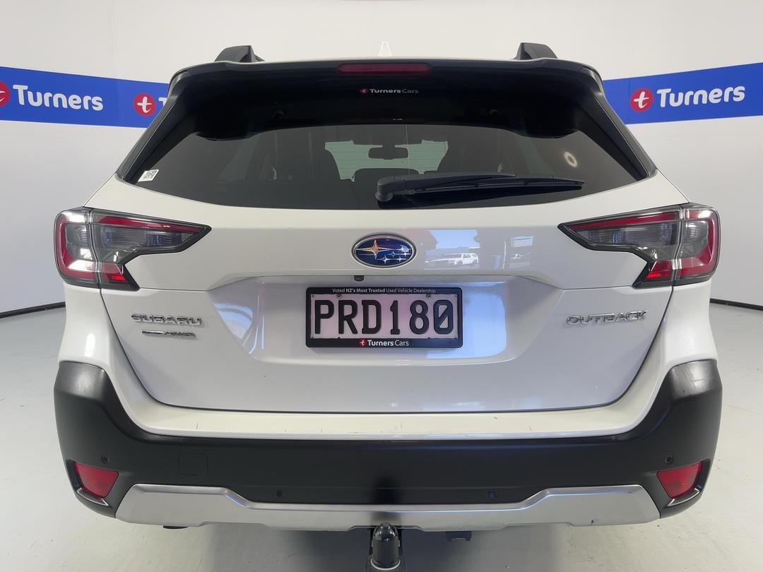 Photo '6' of Subaru Outback
