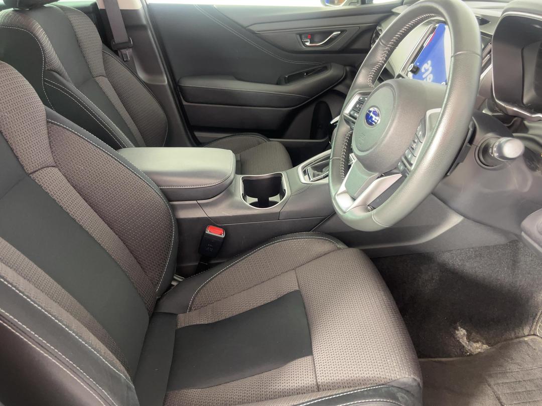 Photo '16' of Subaru Outback