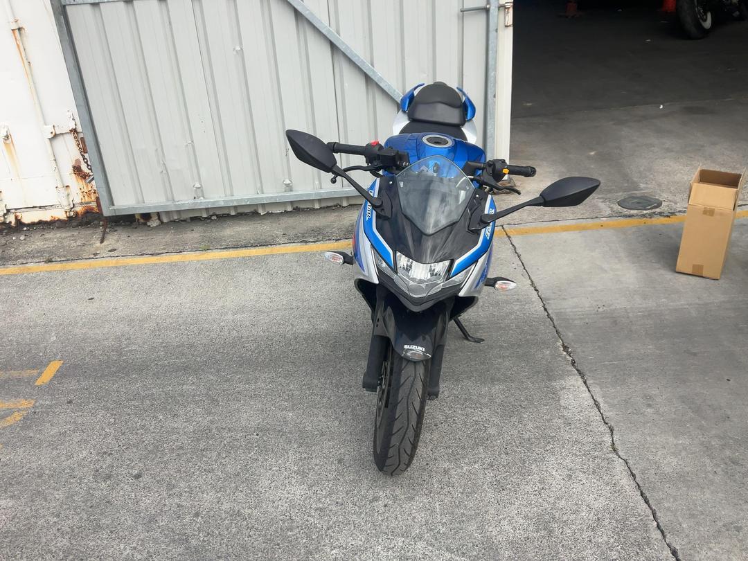 Photo '3' of Suzuki GSX250 Frlxm3
