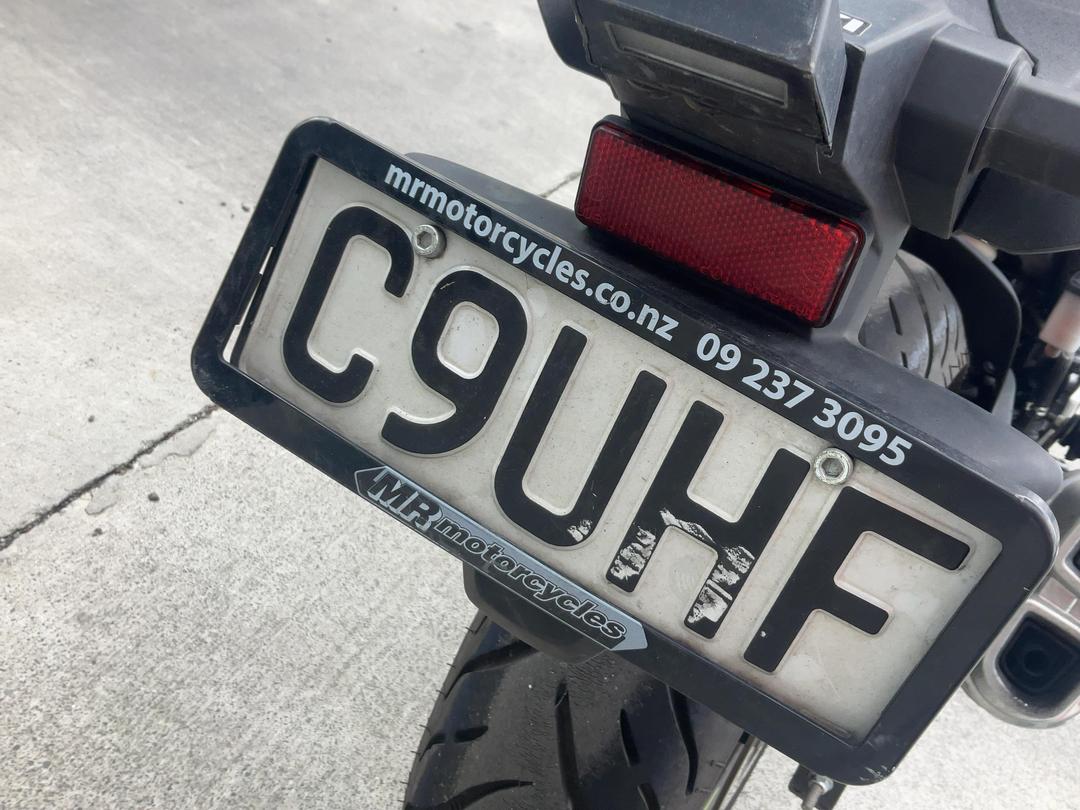 Photo '18' of Suzuki GSX250 Frlxm3