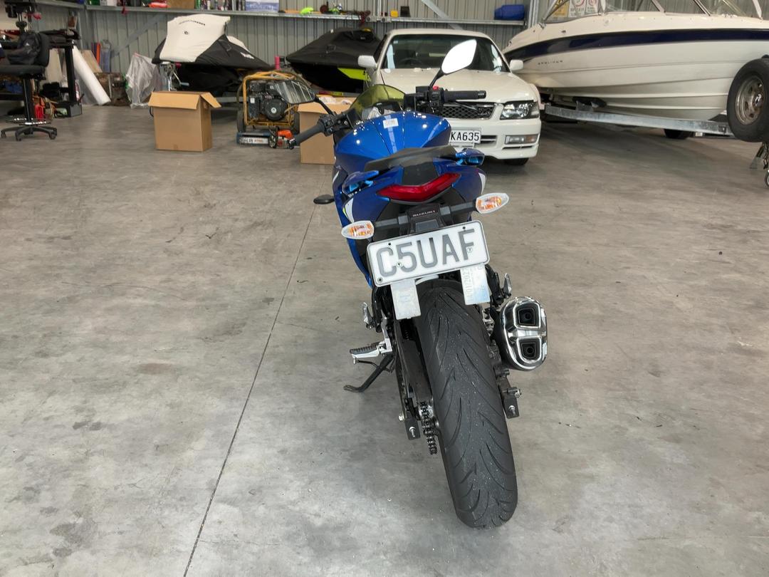 Photo '8' of Suzuki GSX250 Frlzm2