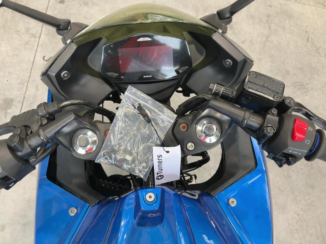 Photo '14' of Suzuki GSX250 Frlzm2