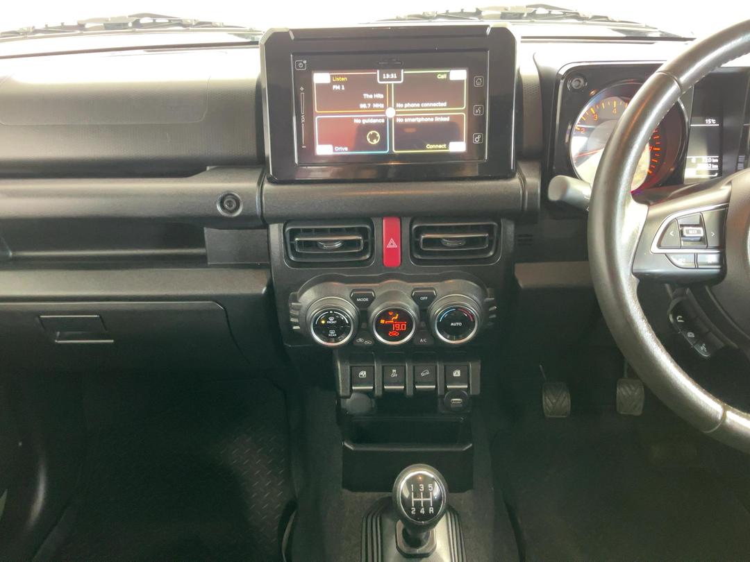 Photo '18' of Suzuki Jimny