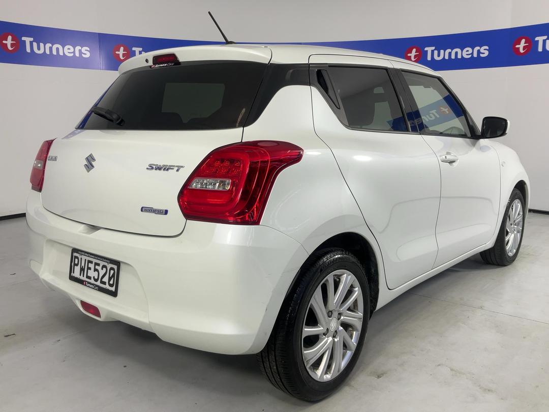 Photo '7' of Suzuki Swift