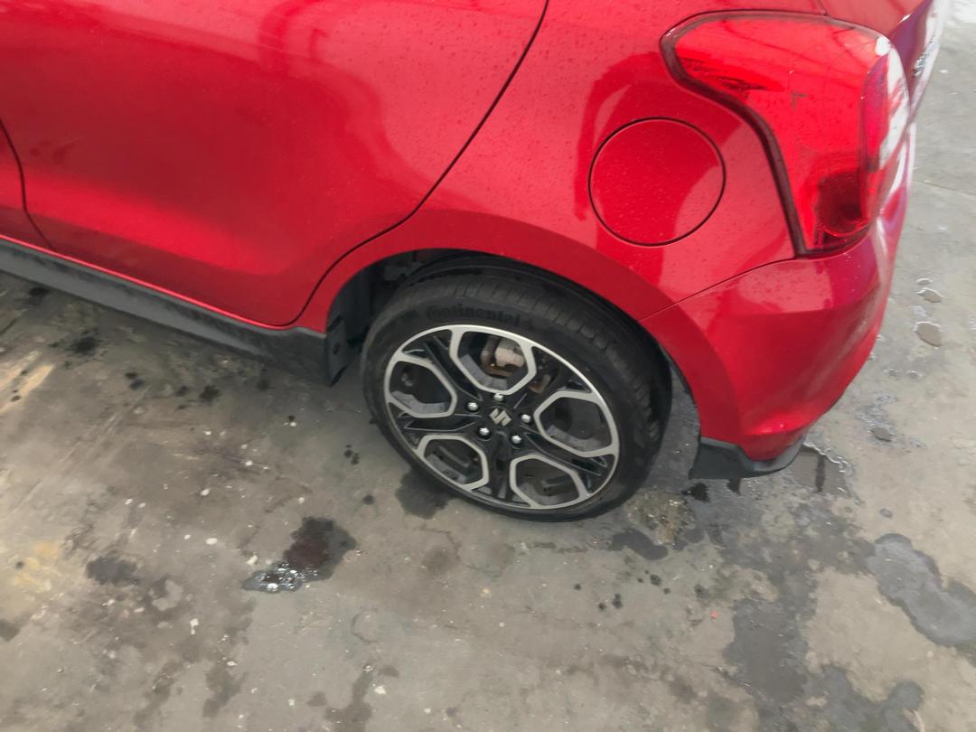 Photo '9' of Suzuki Swift Sport