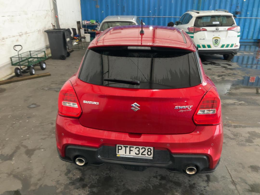 Photo '10' of Suzuki Swift Sport