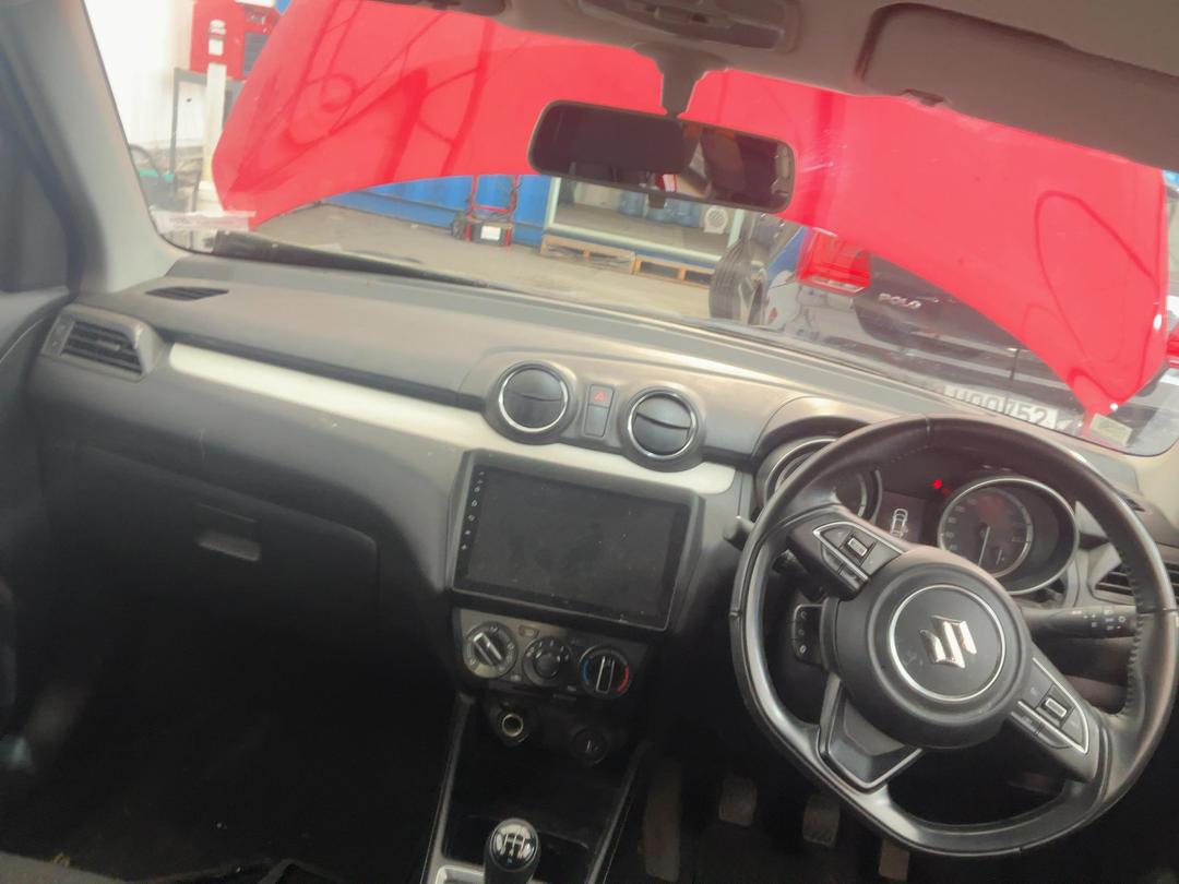 Photo '22' of Suzuki Swift GL Photo '22' of Suzuki Swift GL