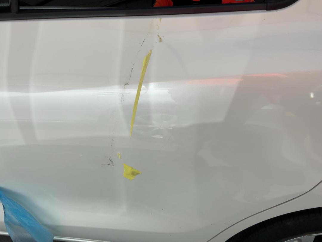 Photo '9' of Suzuki Swift GLX Hybrid Photo '9' of Suzuki Swift GLX Hybrid