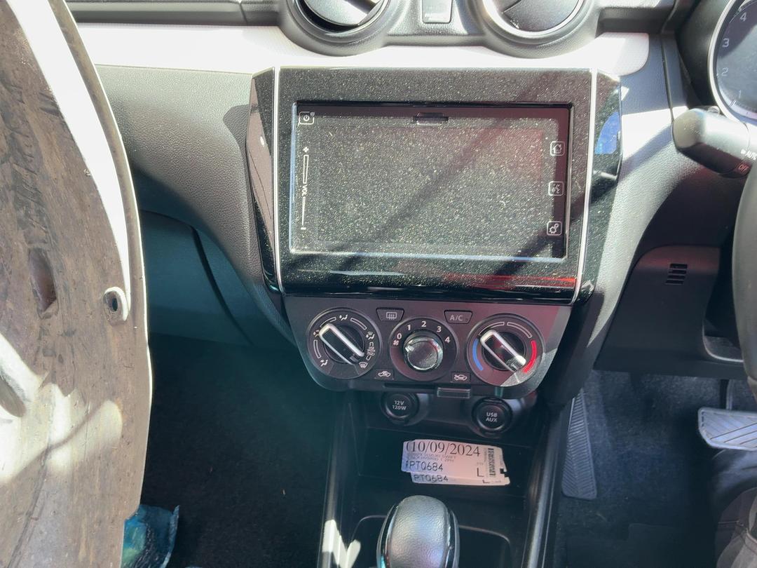 Photo '18' of Suzuki Swift GLX Hybrid Photo '18' of Suzuki Swift GLX Hybrid