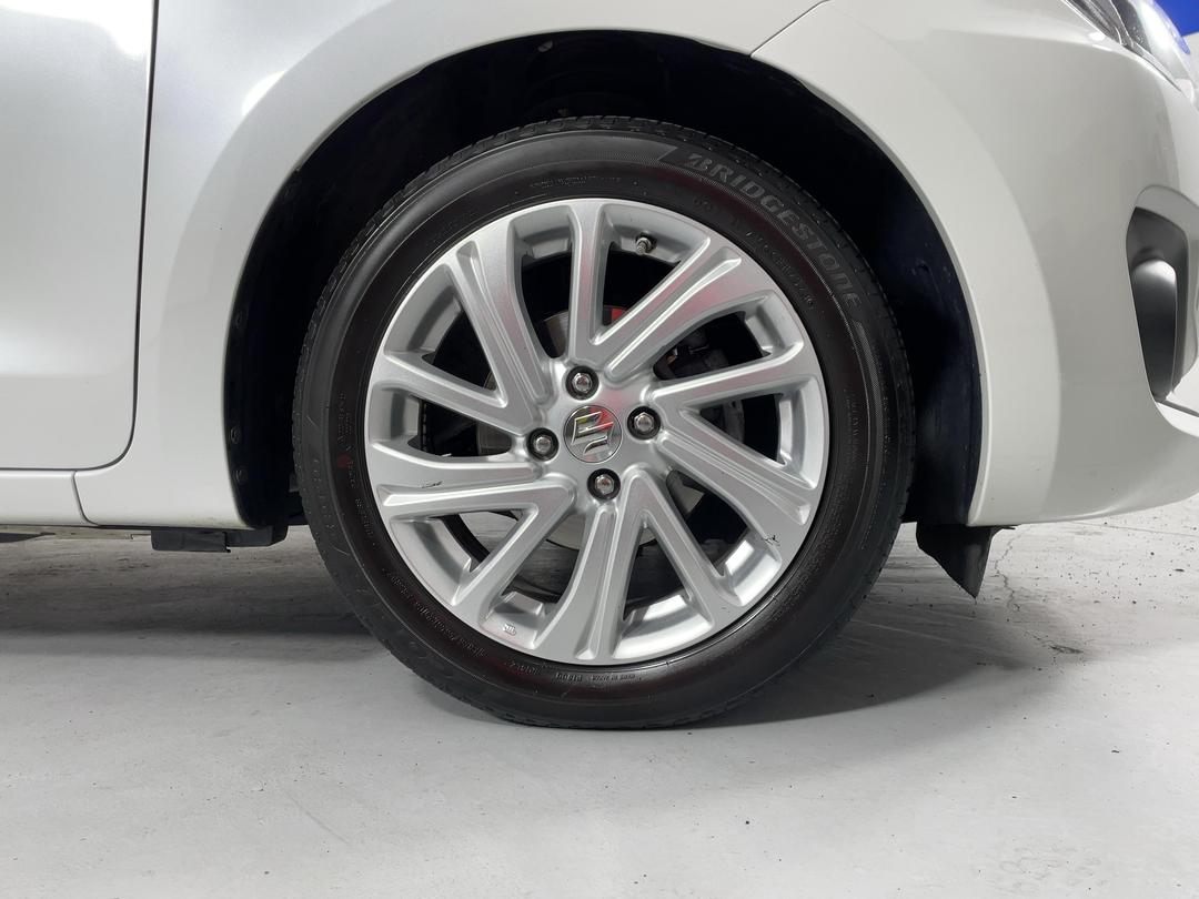 Photo '9' of Suzuki Swift