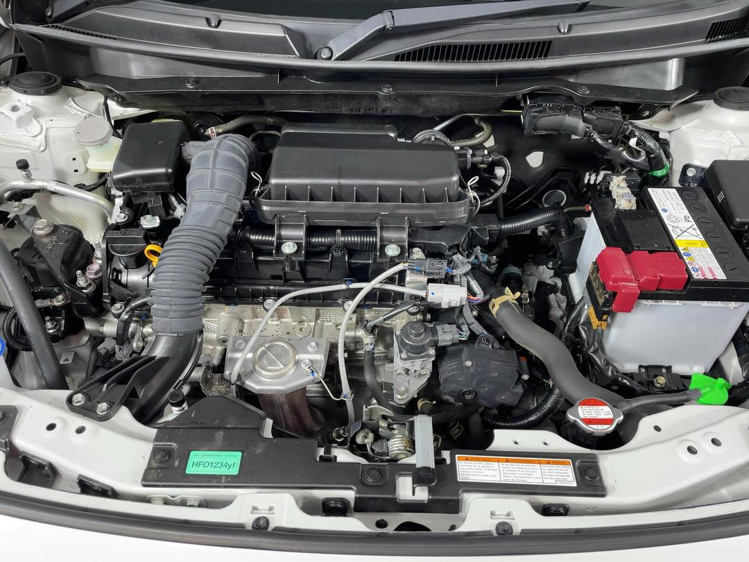 Photo '13' of Suzuki Swift