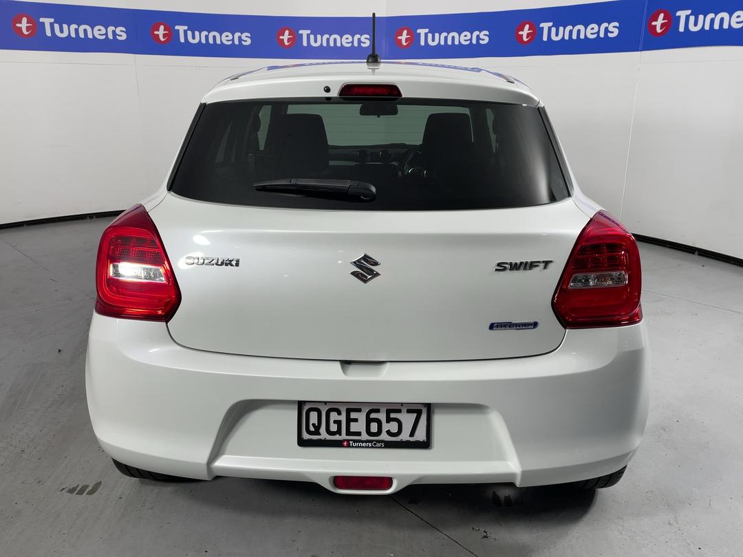 Photo '6' of Suzuki Swift