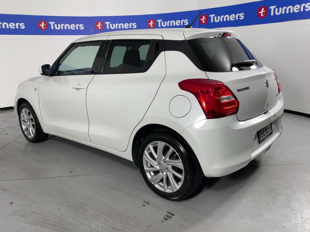 Photo '5' of Suzuki Swift