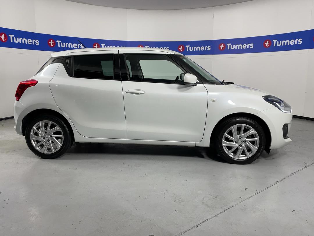 Photo '23' of Suzuki Swift