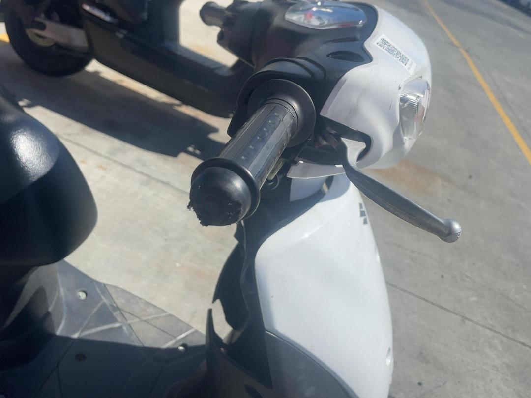 Photo '10' of Suzuki UZ50 no submodel
