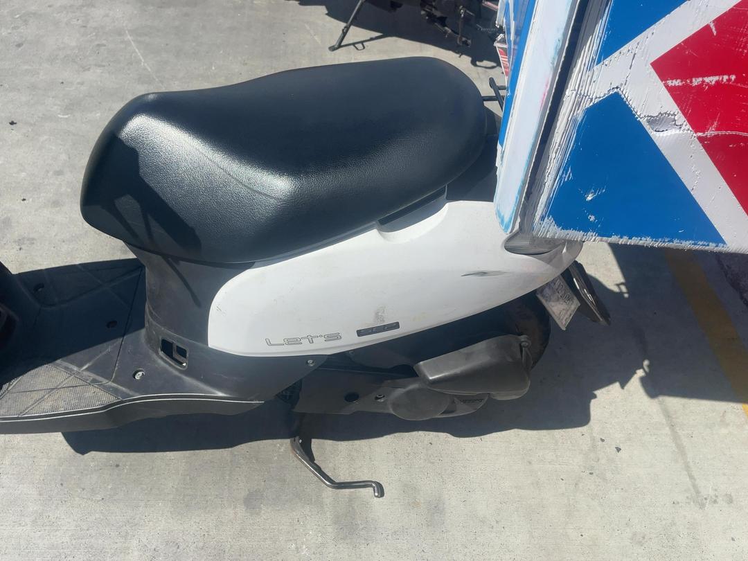 Photo '14' of Suzuki UZ50 no submodel