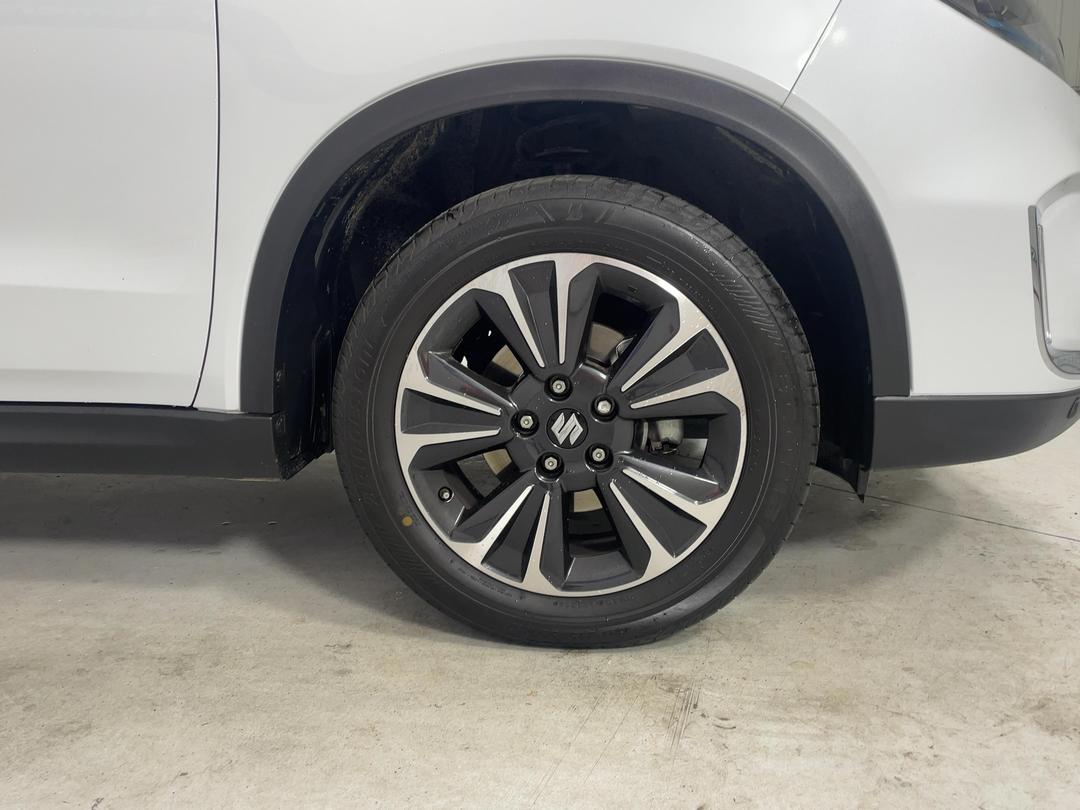 Photo '9' of Suzuki Vitara