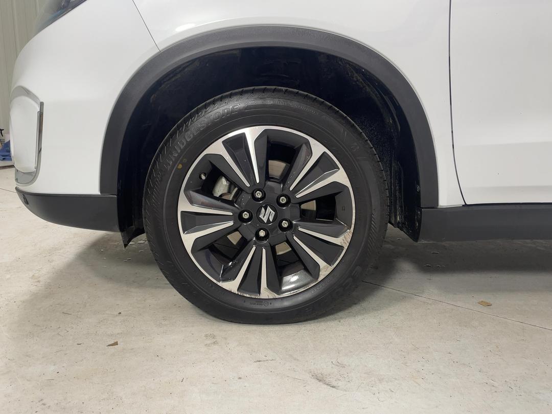 Photo '10' of Suzuki Vitara