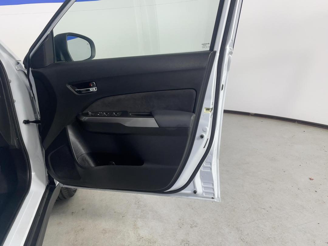 Photo '15' of Suzuki Vitara