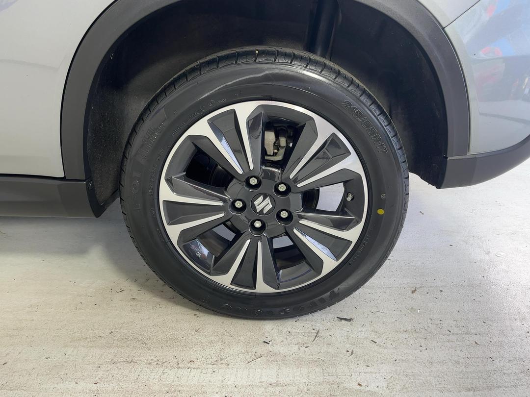 Photo '11' of Suzuki Vitara