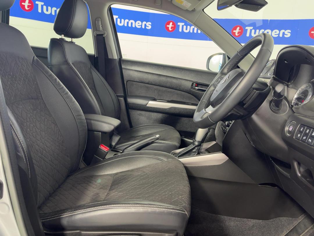 Photo '16' of Suzuki Vitara