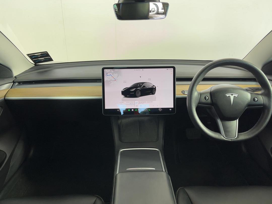 Photo '17' of Tesla Model 3