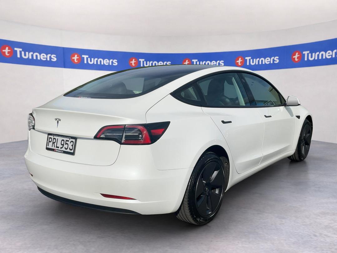 Photo '7' of Tesla Model 3