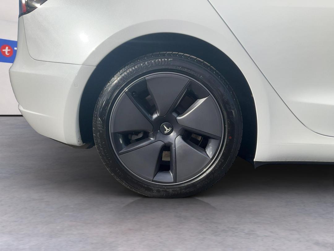 Photo '12' of Tesla Model 3