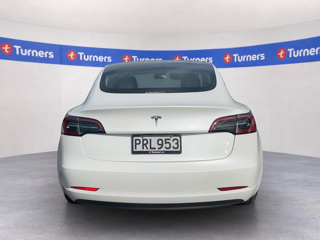 Photo '6' of Tesla Model 3